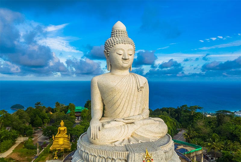 «Большой Будда» открывает новую страницу в день Макха Буча